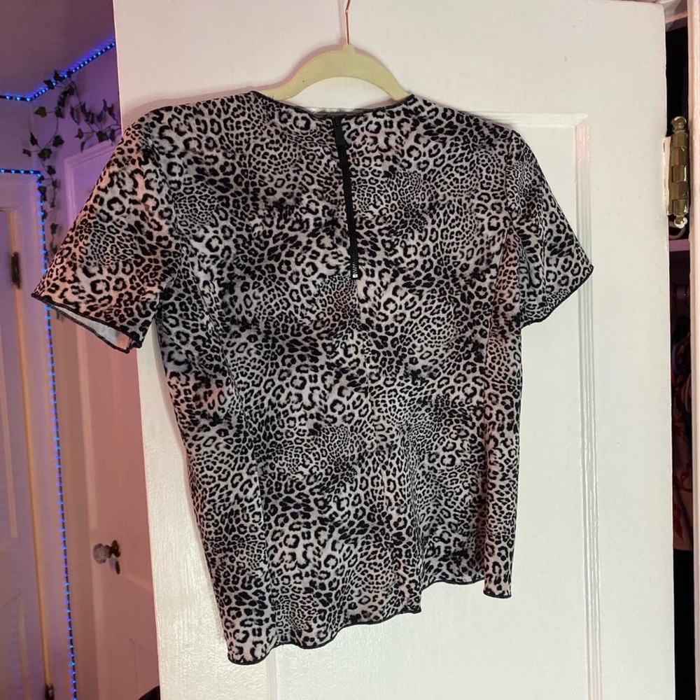Vince Camuto Cheetah Print Top - image 4